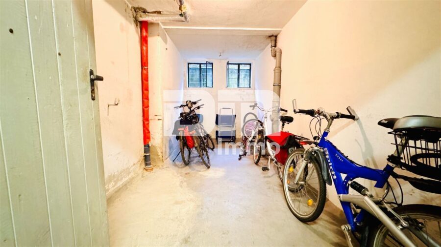 Gepflegte Dreizimmerwohnung mit Balkon in infrastrukturell günstiger Lage mit Traumblick - Fahrradkeller Gemeinschaft